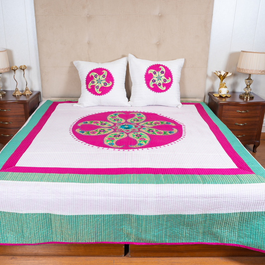 The LuxeLife Mandala Bedcover