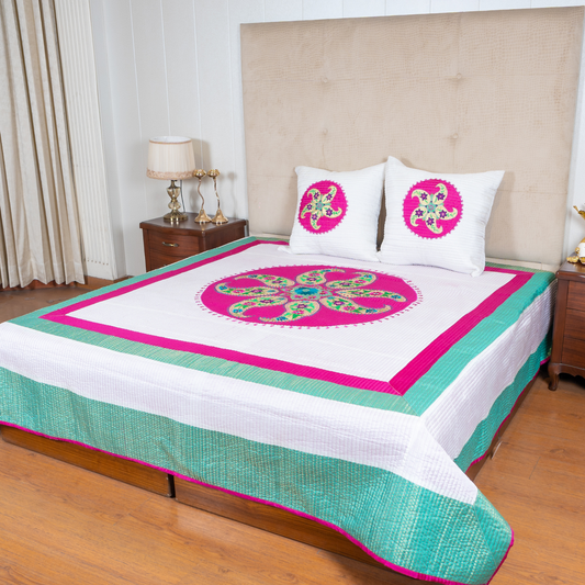 The LuxeLife Mandala Bedcover