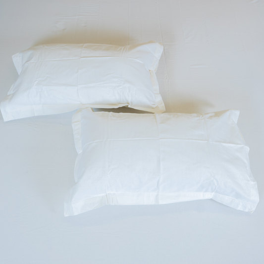 THE LUXELIFE SOLID WHITE COTTON BEDSHEET