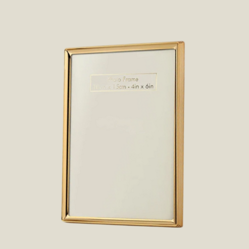 Striped Photoframe - Golden (4X6in)