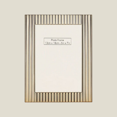 Classic Photoframe Gold