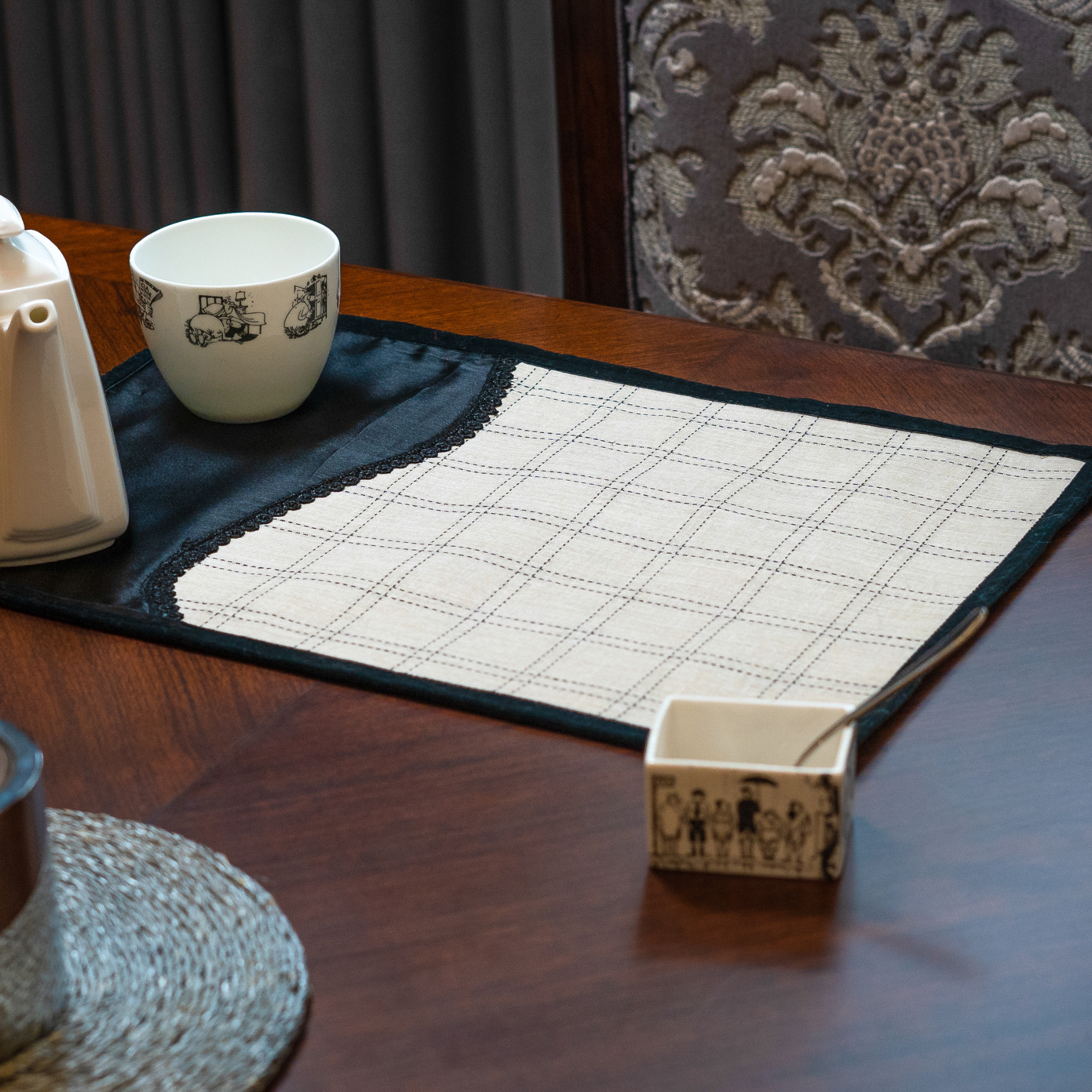 The Luxelife Checkered Placemats