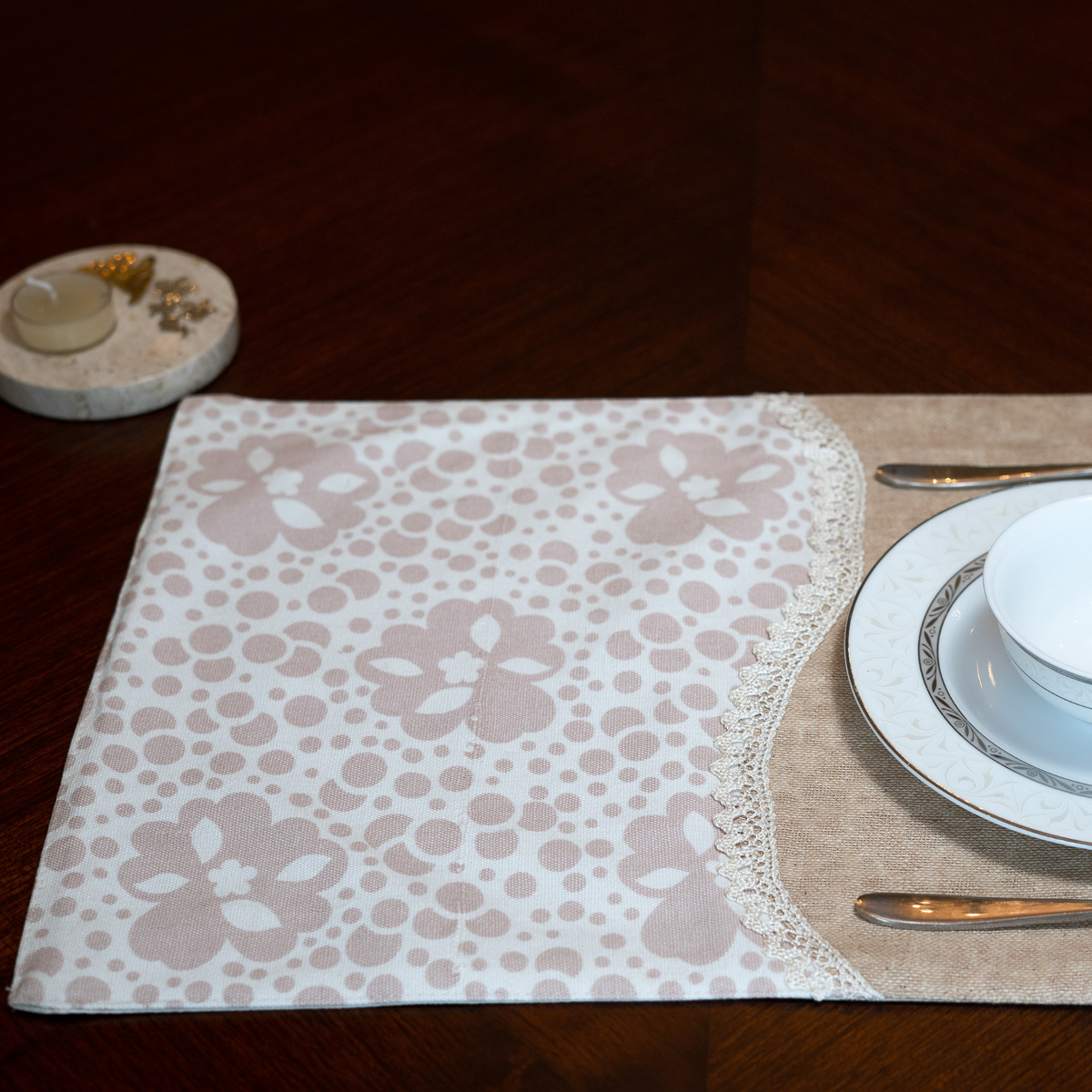 The Luxelife Cappuccino Placemats