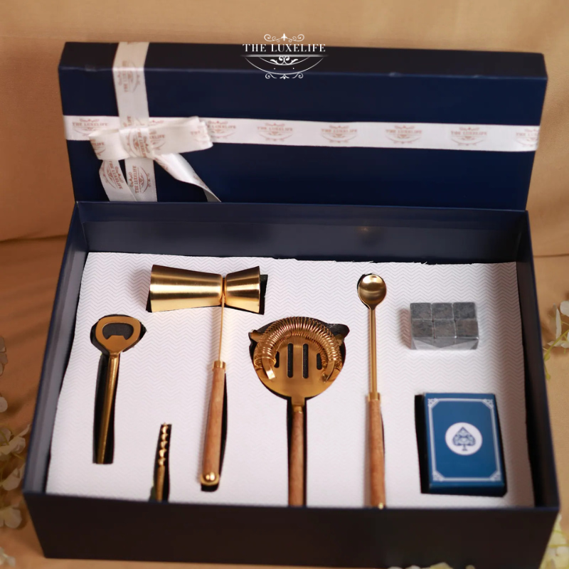 The LuxeLife Whiskey Nights Set