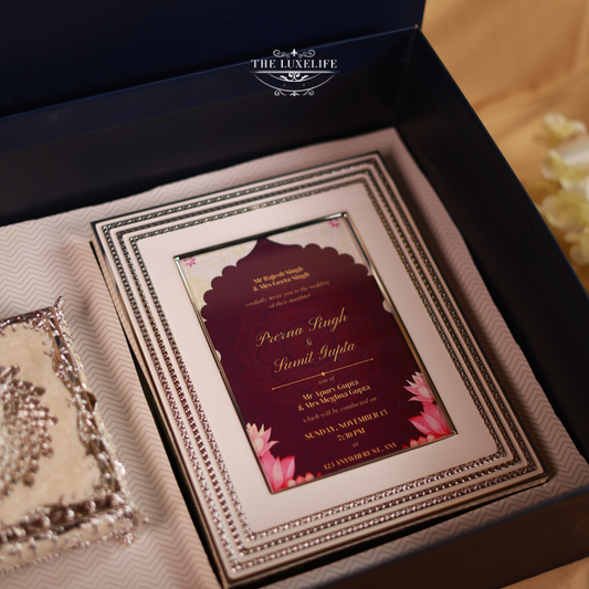 Royal Keepsake – Wedding Invitation Gift Box