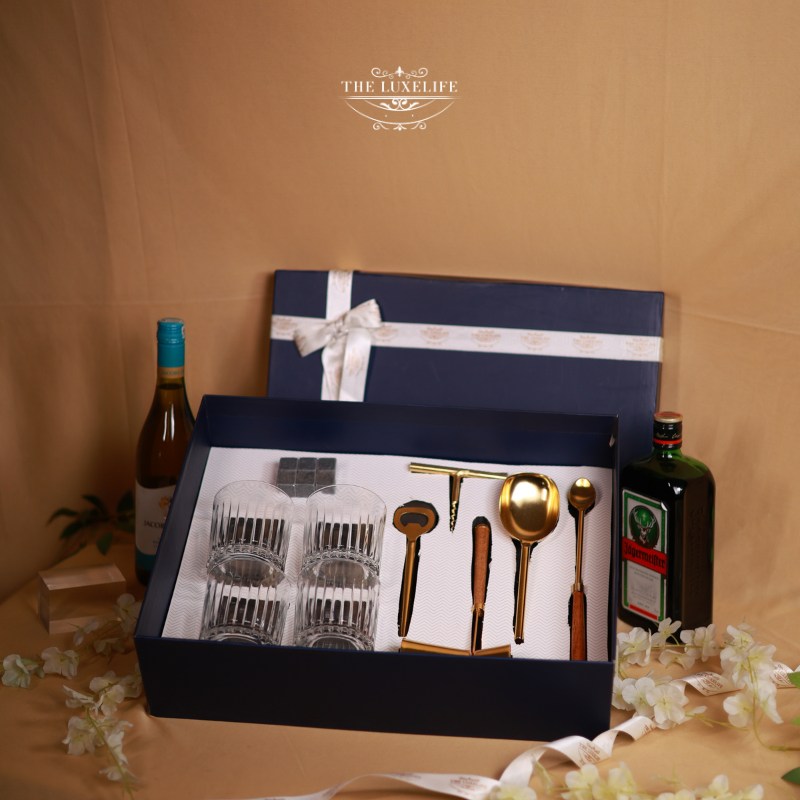 The LuxeLife Gold Whiskey Bar Set